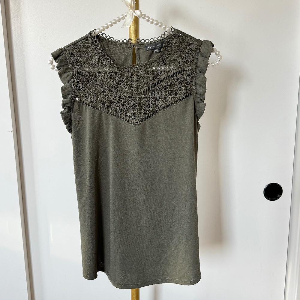 Adrianna Papell Olive Lace Yoke Blouse – Size XS